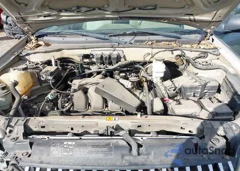 2006 Mercury Mariner Luxury/Premier z USA, uszkodzony, nr VIN 4M2YU56166DJ09255